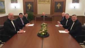 Convenio Archidiócesis, Consejo y COPE Sevilla para II Congreso de Hermandades out-0-517