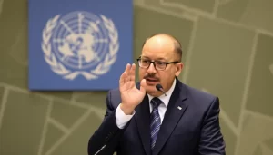 Sanz se disculpa por molestias y pide colaboración en cumbre de la ONU out-0-982